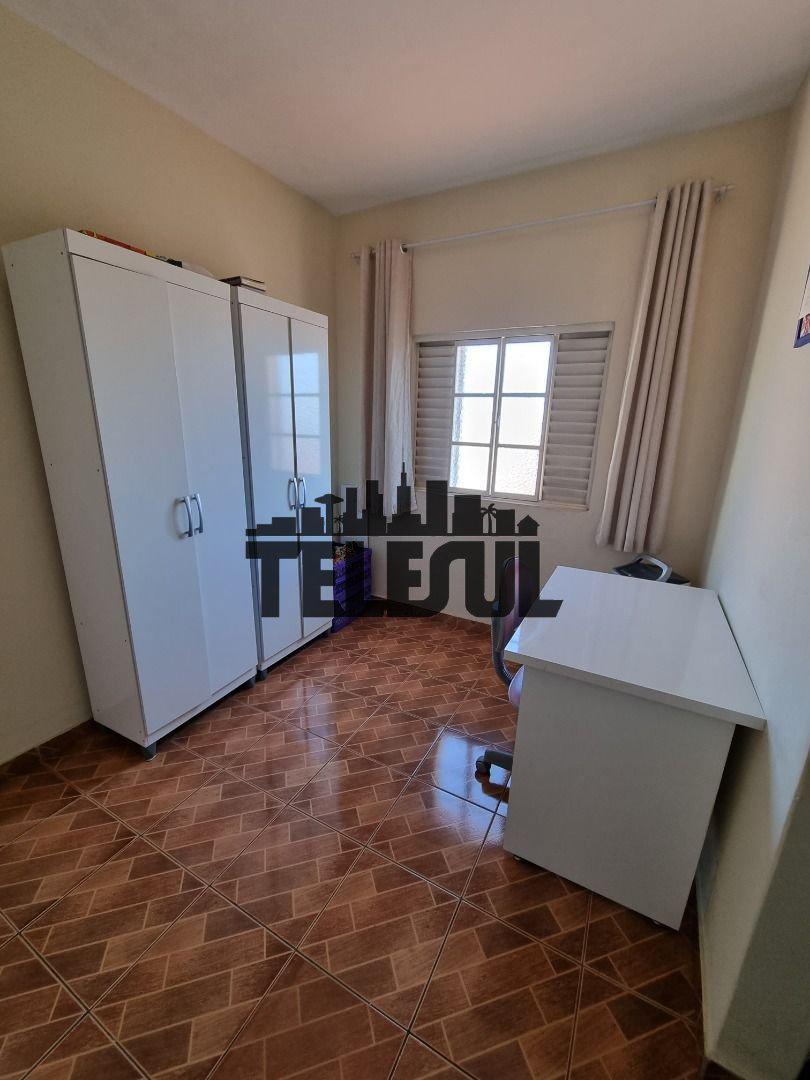 Casa, Pinheiros, 6 Quartos, 0 Vaga, 3 Suítes