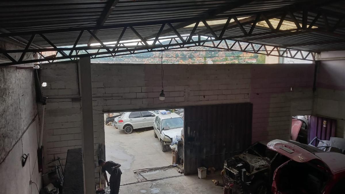 Galpão, Casa Branca, 0 Quarto, 0 Vaga