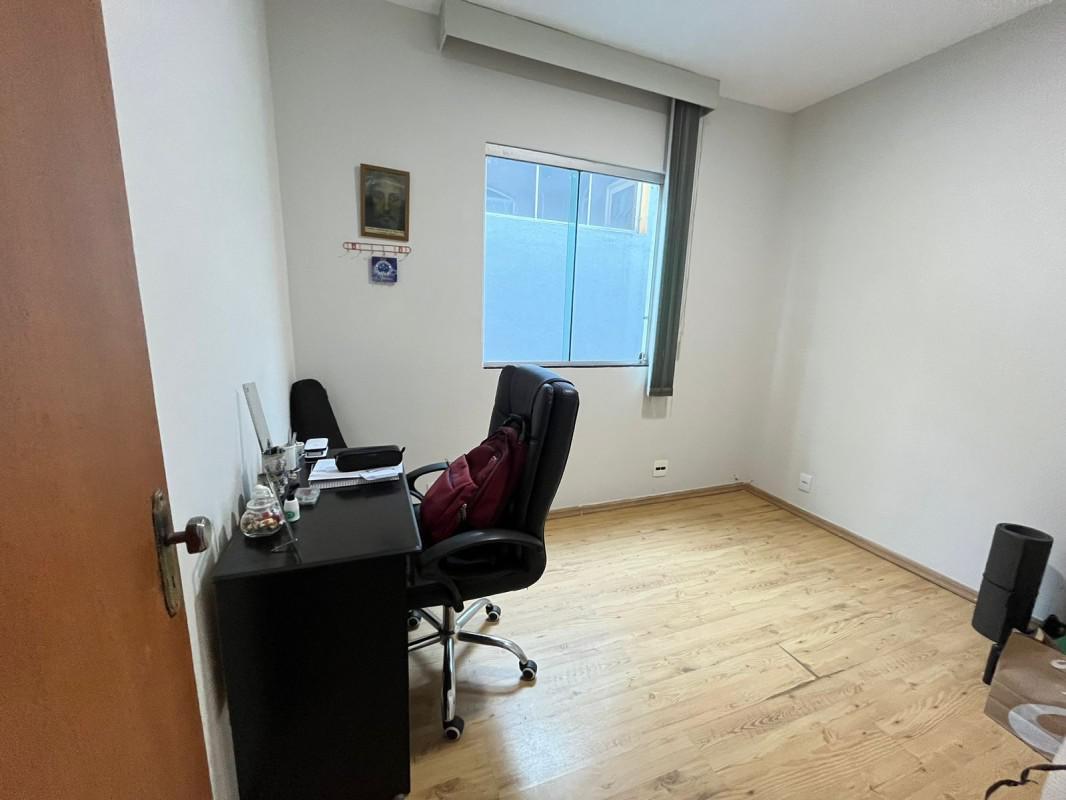 Casa, Dona Clara, 3 Quartos, 2 Vagas, 1 Suíte