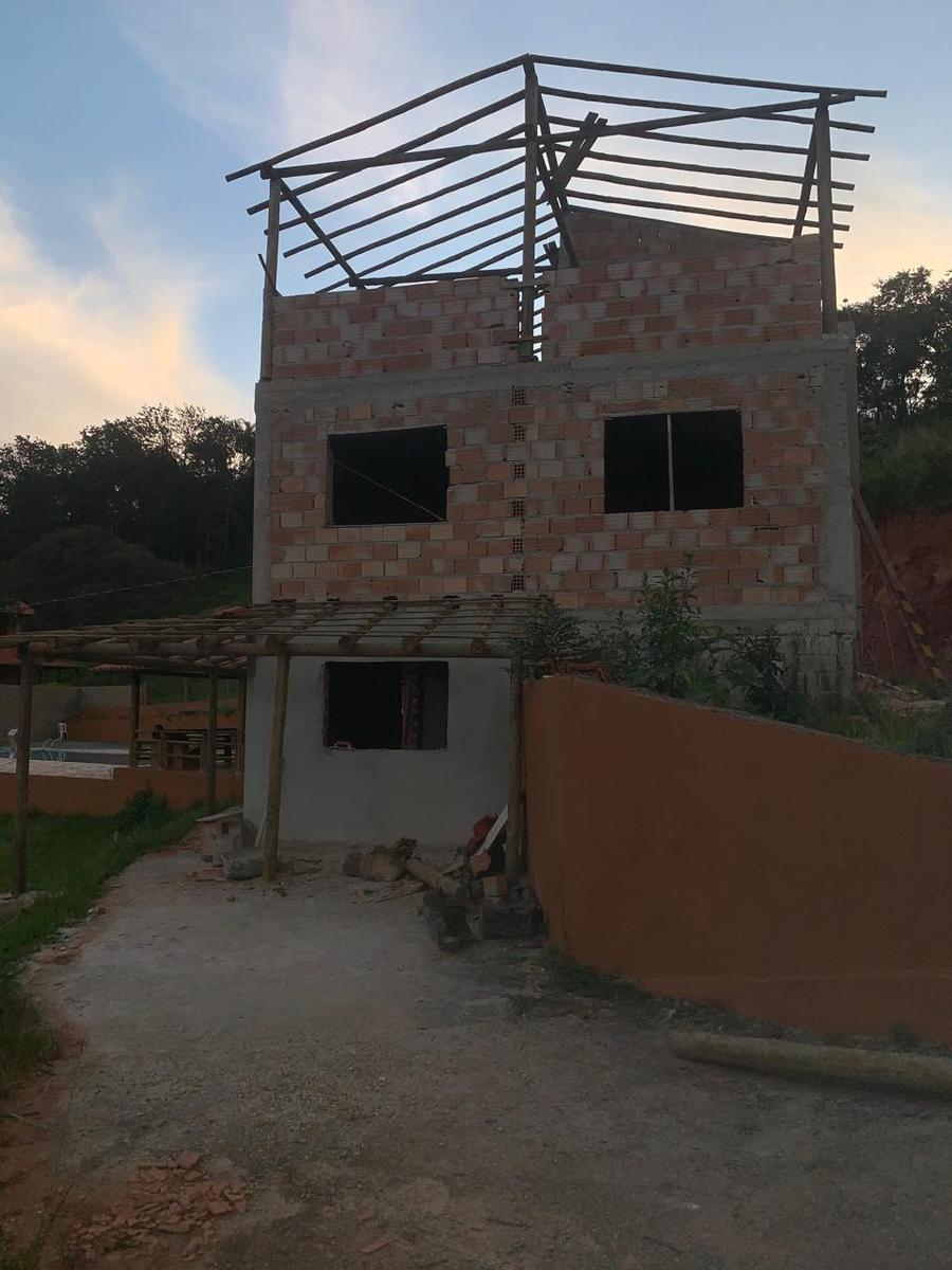 Fazenda, Ravena, 4 Quartos, 10 Vagas, 2 Suítes