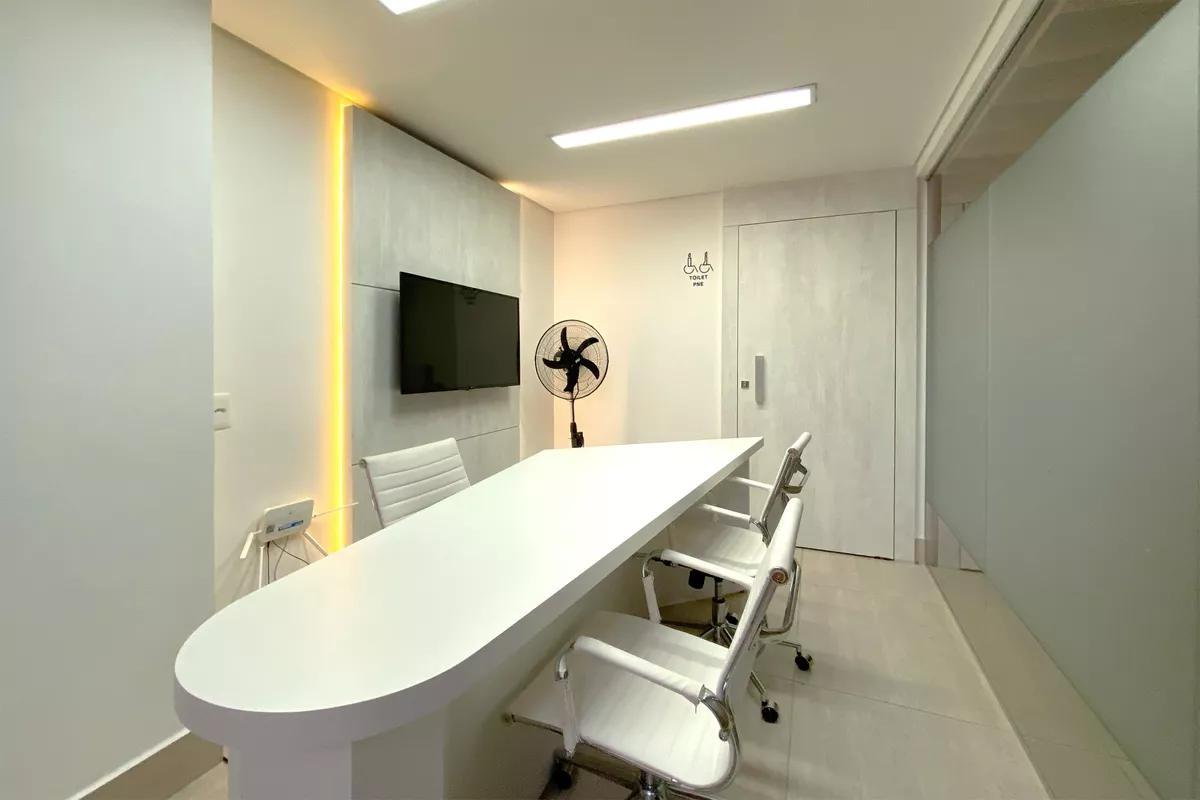 Apartamento, Funcionários, 2 Quartos, 2 Vagas, 2 Suítes