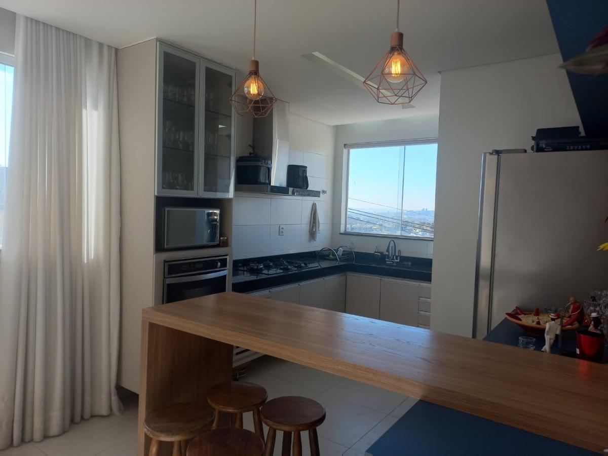 Casa, Chácara Cotia, 3 Quartos, 3 Vagas, 1 Suíte