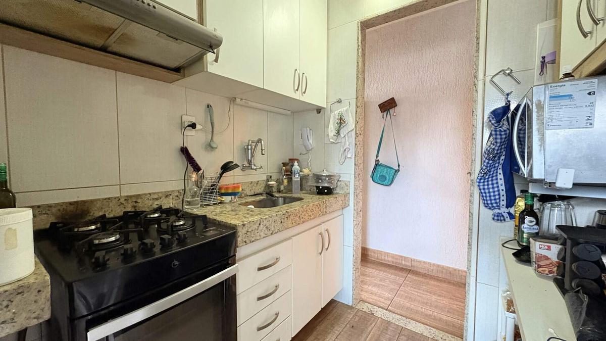 Apartamento, Estoril, 2 Quartos, 1 Vaga, 1 Suíte