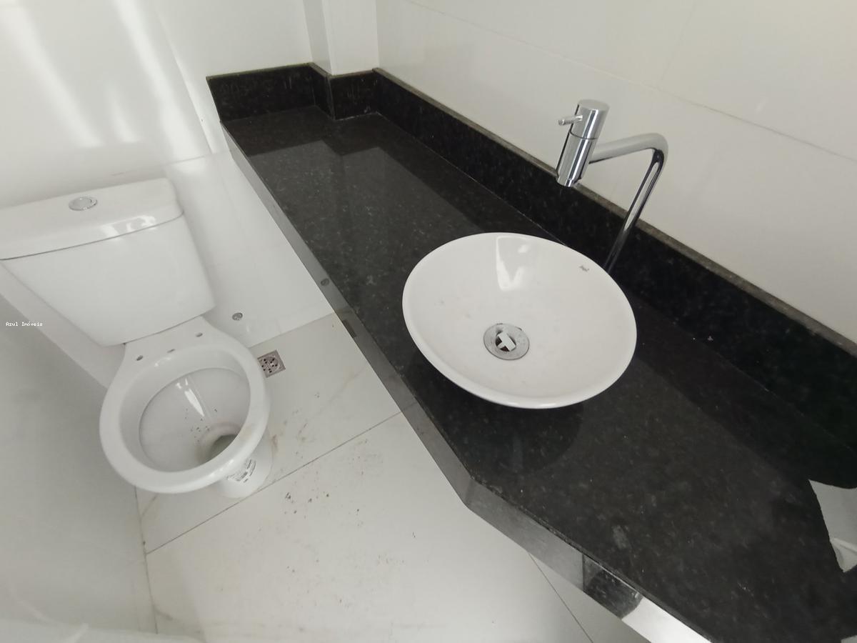 Casa, Santa Branca, 2 Quartos, 2 Vagas, 2 Suítes