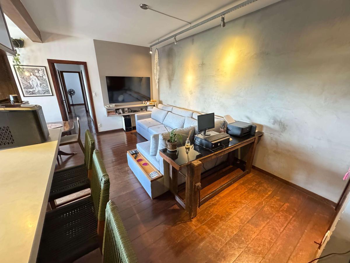 Apartamento, Sagrada Família, 3 Quartos, 1 Vaga, 1 Suíte