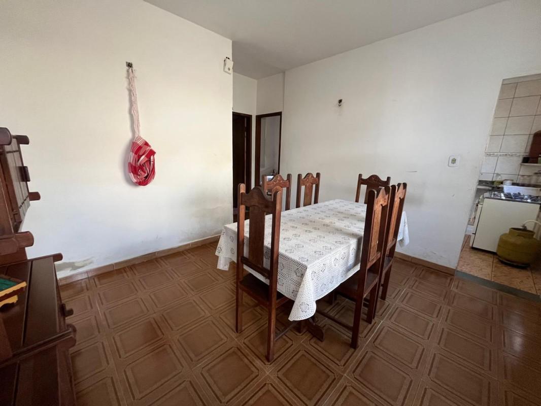 Casa, Milionários, 3 Quartos, 1 Vaga, 1 Suíte