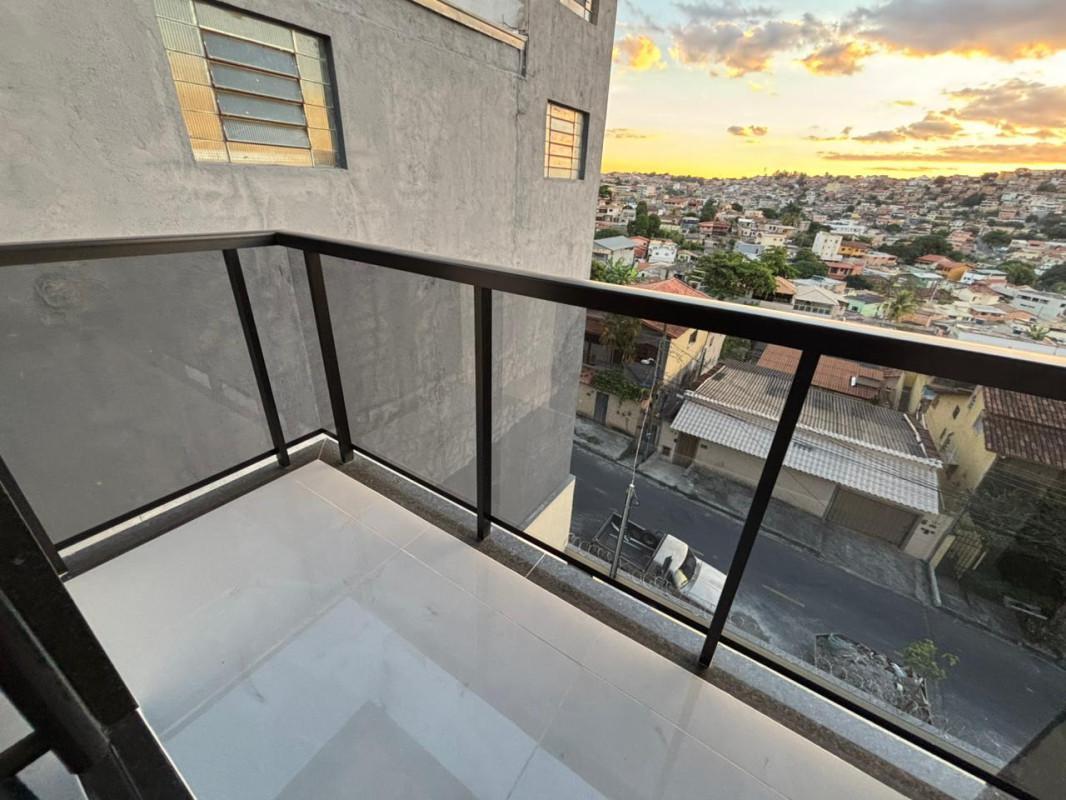 Cobertura, Céu Azul, 2 Quartos, 1 Vaga