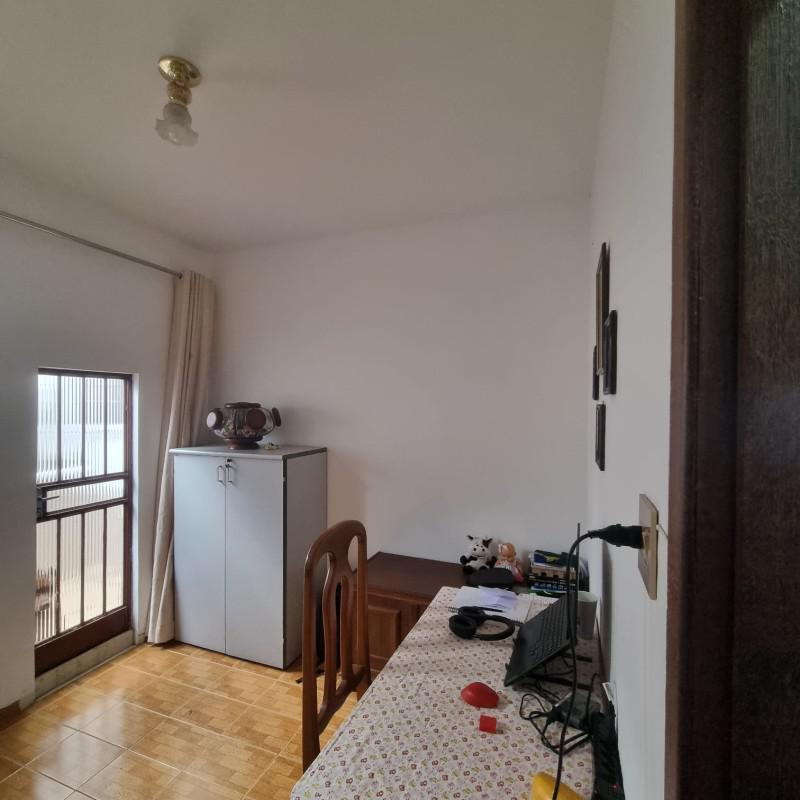 Casa, Tirol, 3 Quartos, 2 Vagas, 1 Suíte