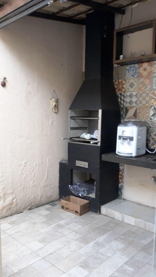 Casa, Floresta, 4 Quartos, 0 Vaga, 3 Suítes