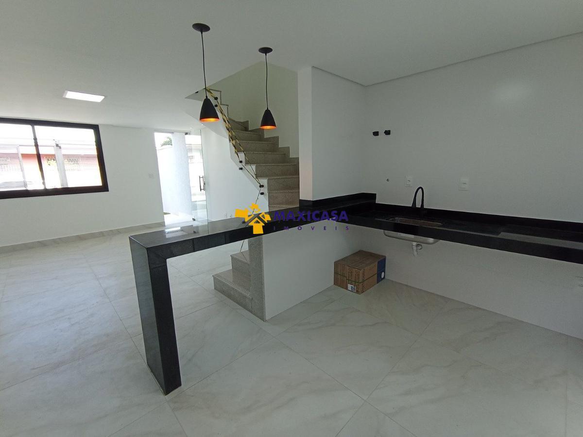 Casa, Planalto, 3 Quartos, 2 Vagas, 1 Suíte