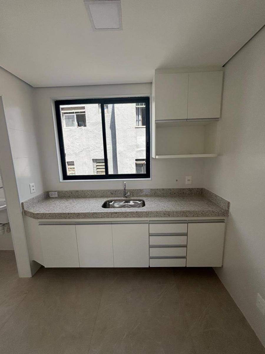 Apartamento, Sagrada Família, 2 Quartos, 2 Vagas