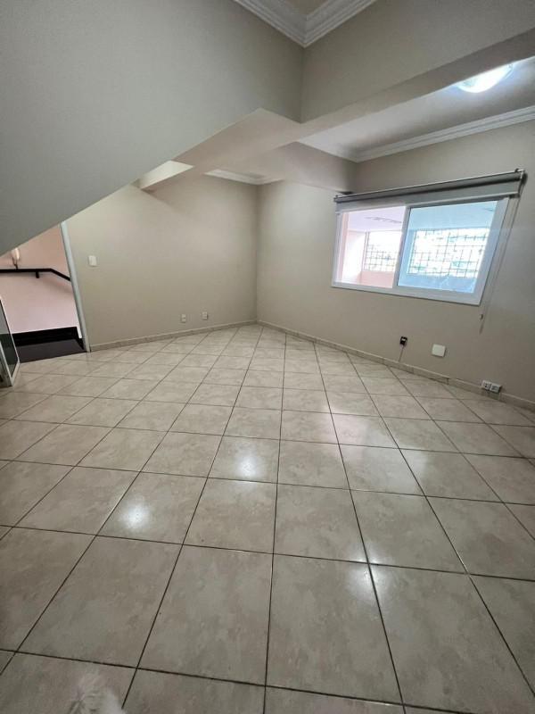 Casa, Inconfidentes, 3 Quartos, 5 Vagas, 1 Suíte
