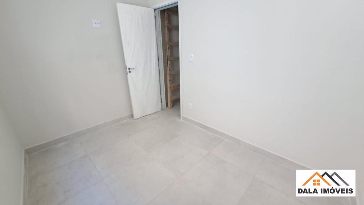 Casa, Planalto, 2 Quartos, 1 Vaga, 1 Suíte