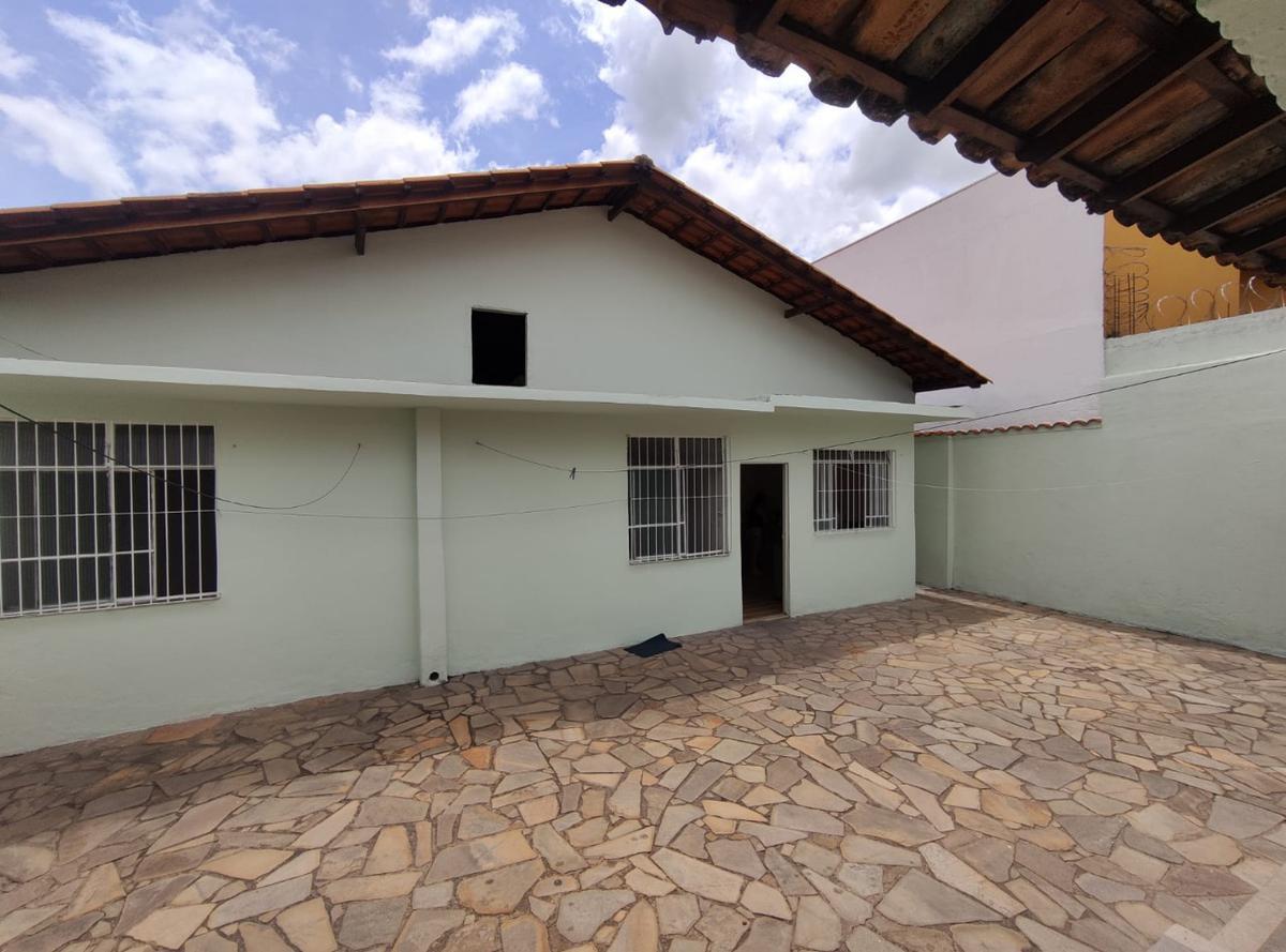 Casa, Alípio de Melo, 5 Quartos, 4 Vagas, 2 Suítes
