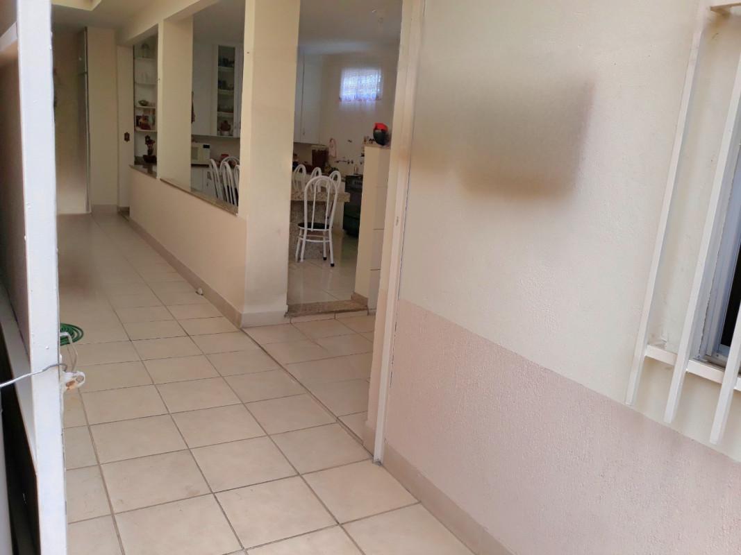 Apartamento, Floresta, 4 Quartos, 0 Vaga, 2 Suítes