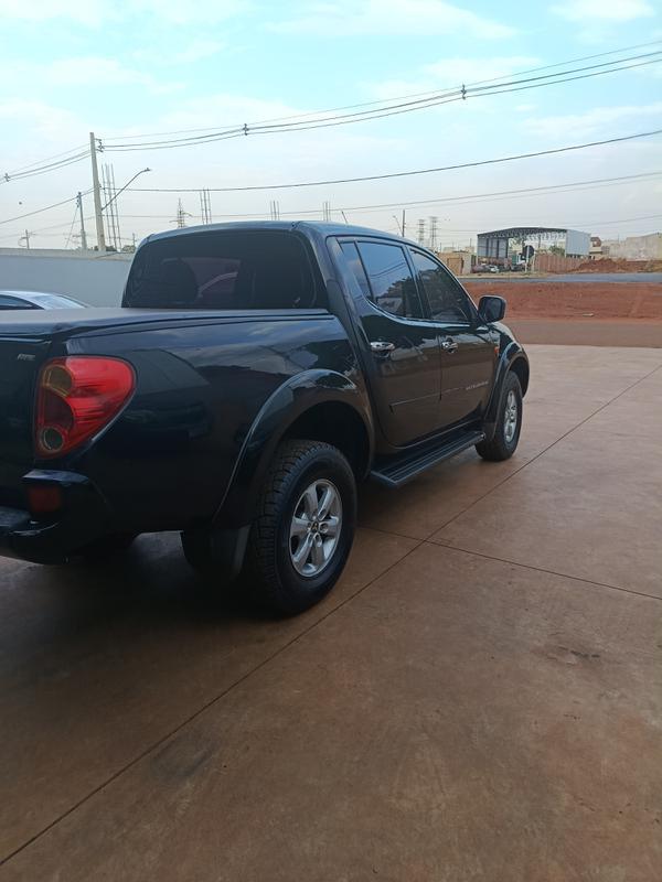 Mitsubishi L200 Triton Hpe 3.2 CD Tb Int.diesel Aut