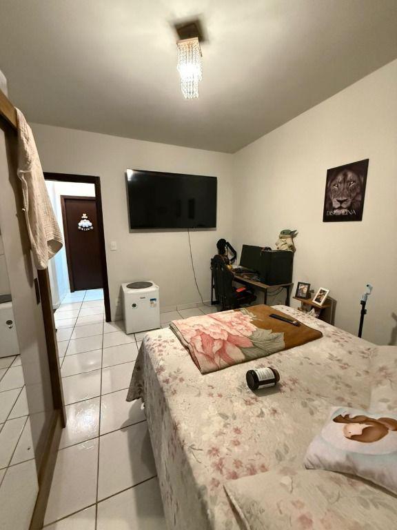Casa, Vitória, 2 Quartos, 5 Vagas