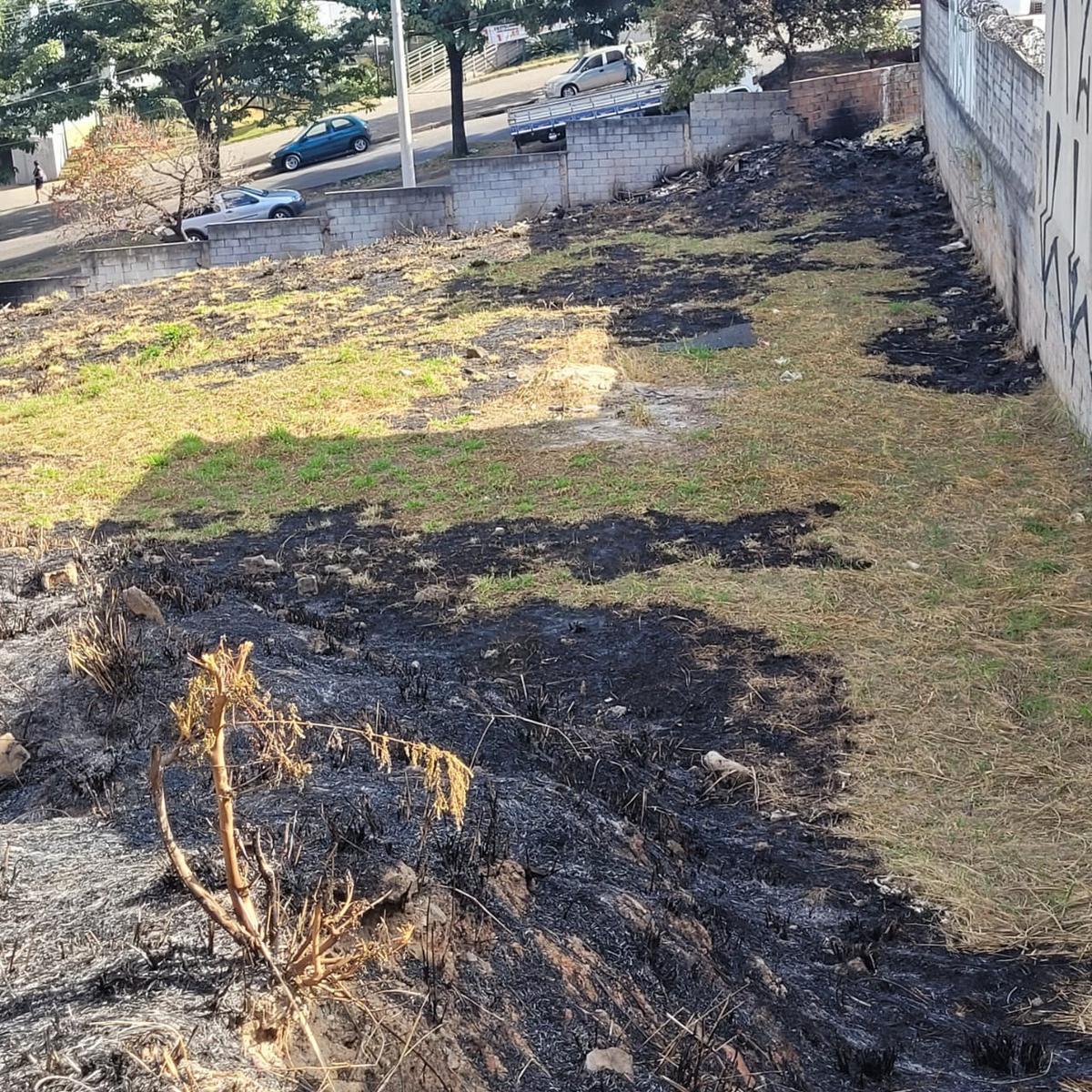 Lote, Jatobá (barreiro), 0 Quarto, 0 Vaga