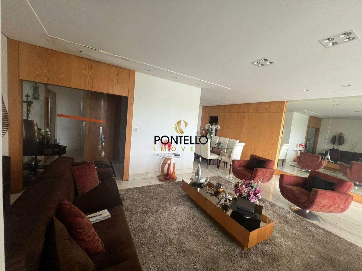 Cobertura, Centro, 4 Quartos, 10 Vagas, 2 Suítes