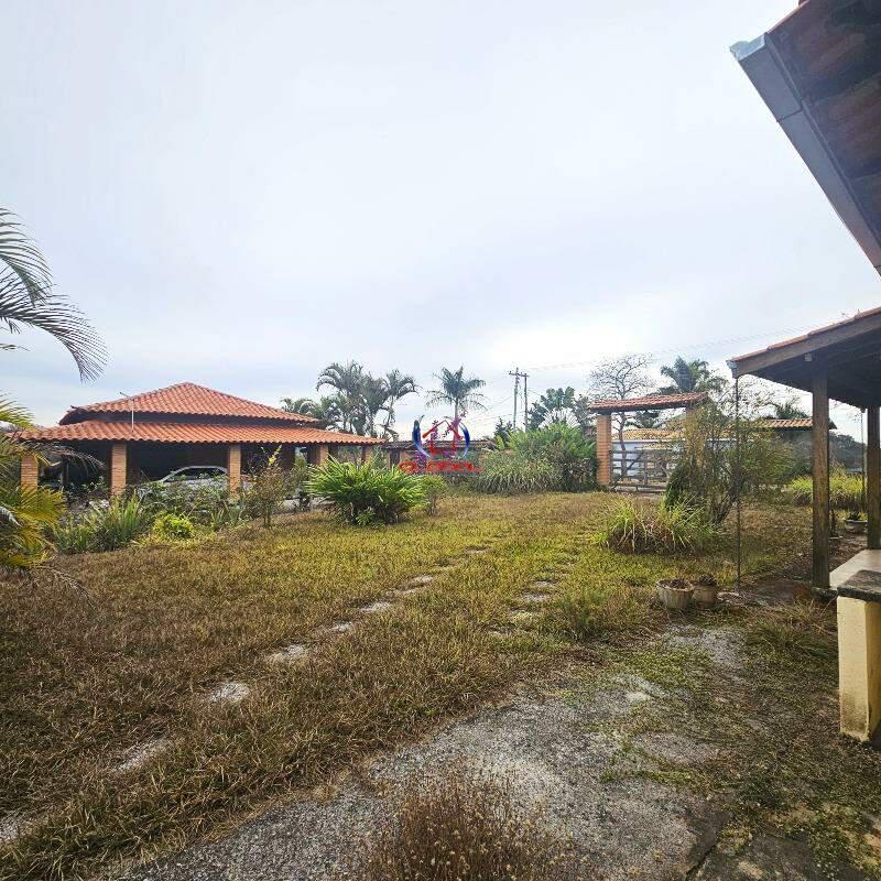 Sítio, Condomínio Solar das Palmeiras, 3 Quartos, 5 Vagas, 1 Suíte