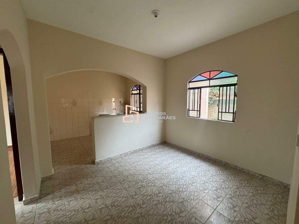 Casa, Brasília, 2 Quartos, 4 Vagas