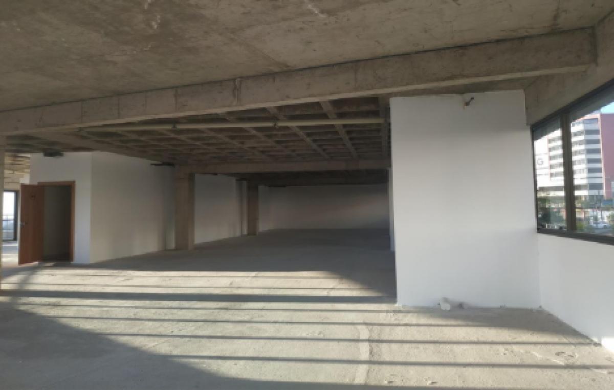 Sala, Estoril, 0 Quarto, 5 Vagas