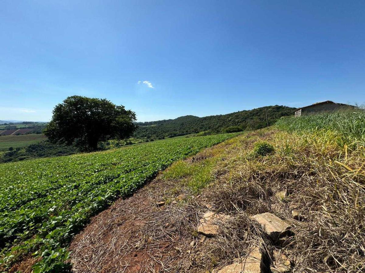 Fazenda, Zona Rural, 2 Quartos, 0 Vaga