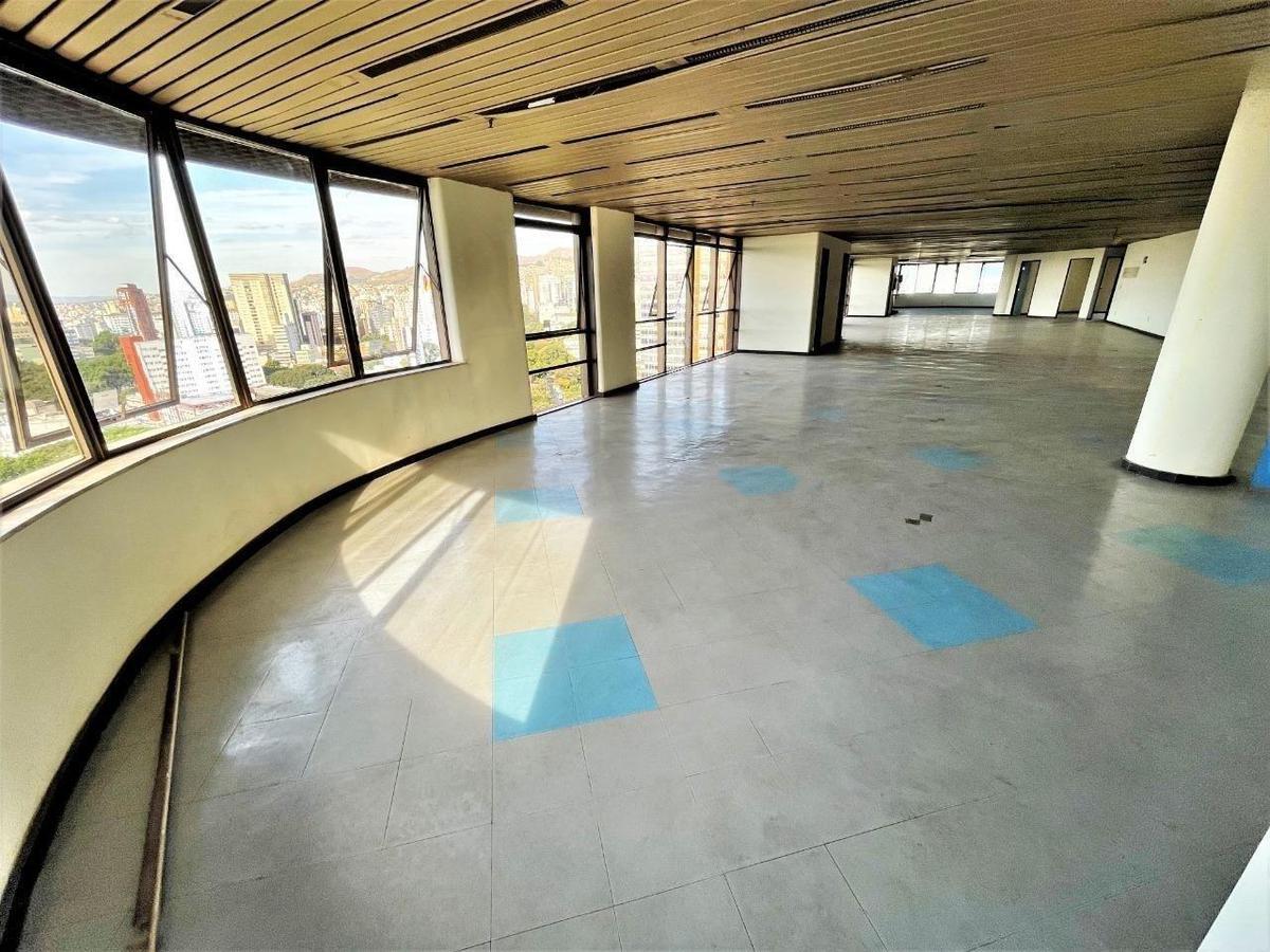 Sala, Centro, 0 Quarto, 10 Vagas