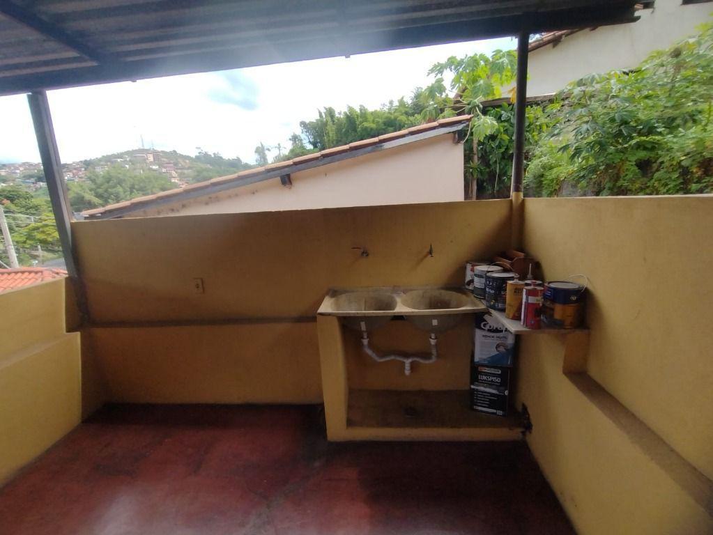 Casa, Centro, 7 Quartos, 0 Vaga