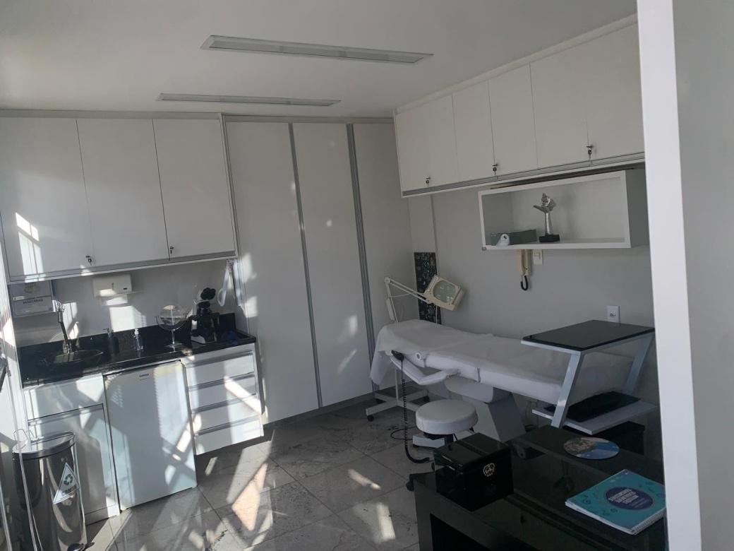 Sala, Funcionários, 0 Quarto, 1 Vaga