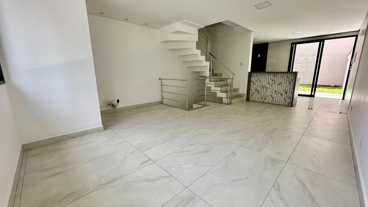 Casa, Itapoã, 3 Quartos, 4 Vagas, 1 Suíte