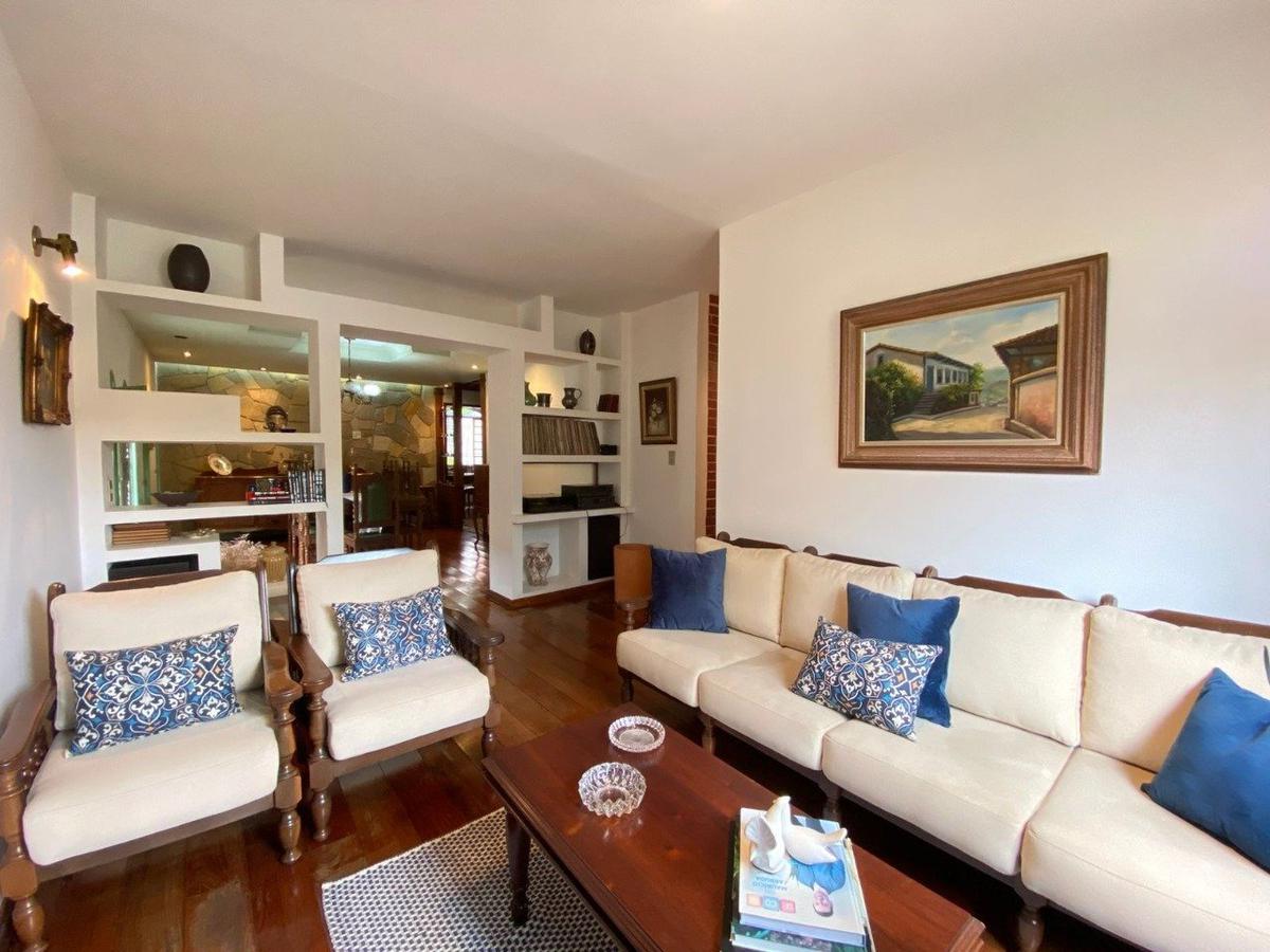 Casa, Alípio de Melo, 3 Quartos, 2 Vagas, 1 Suíte