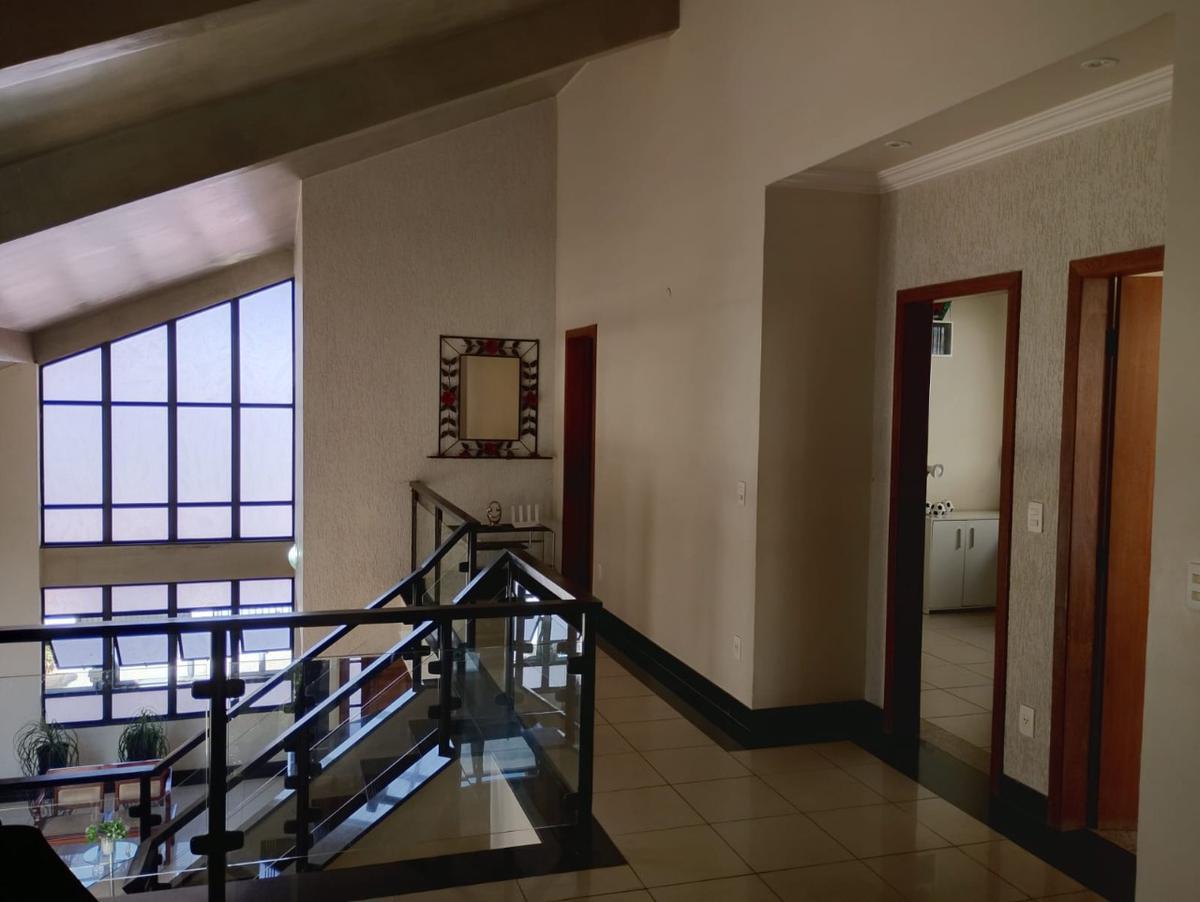 Casa, São Bernardo, 5 Quartos, 4 Vagas, 2 Suítes