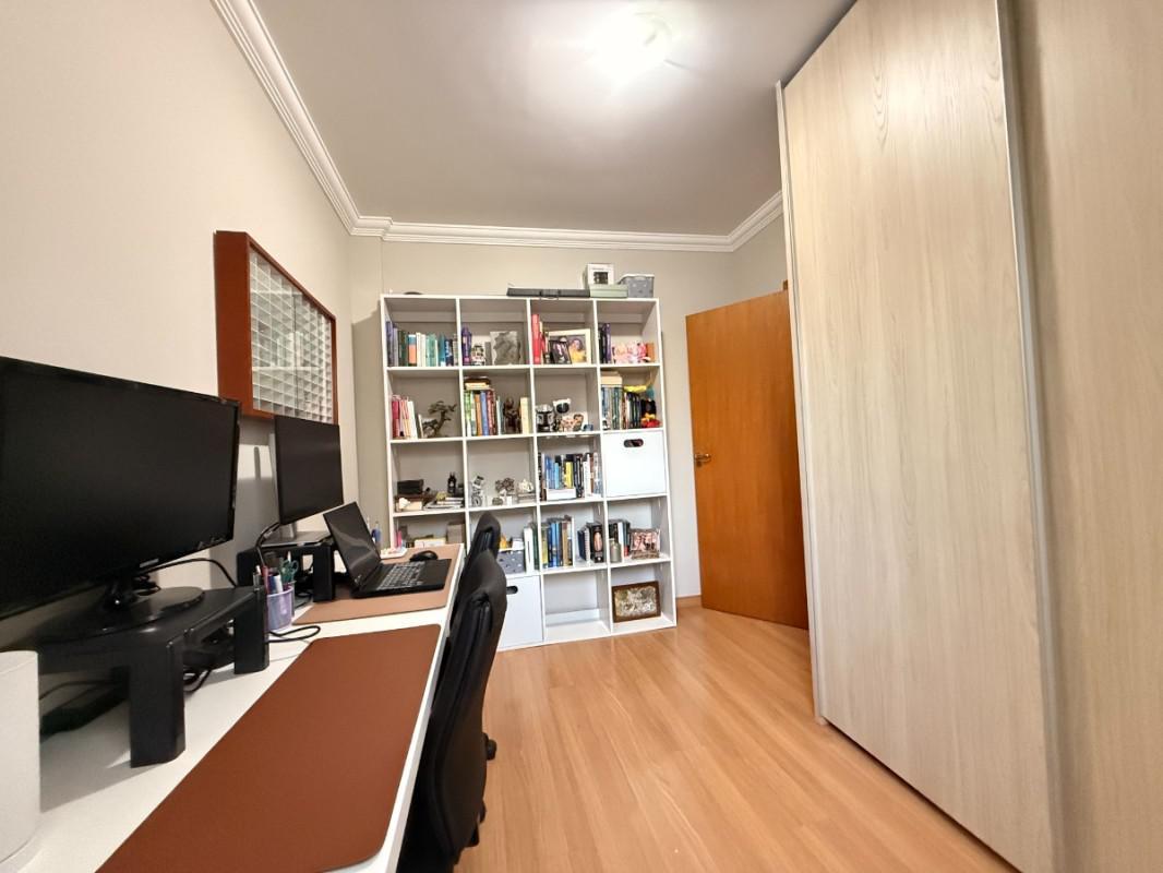 Apartamento, Sagrada Família, 3 Quartos, 2 Vagas, 1 Suíte