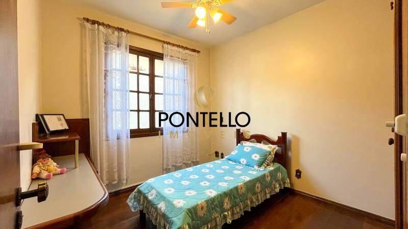 Casa, Luxemburgo, 5 Quartos, 4 Vagas, 2 Suítes