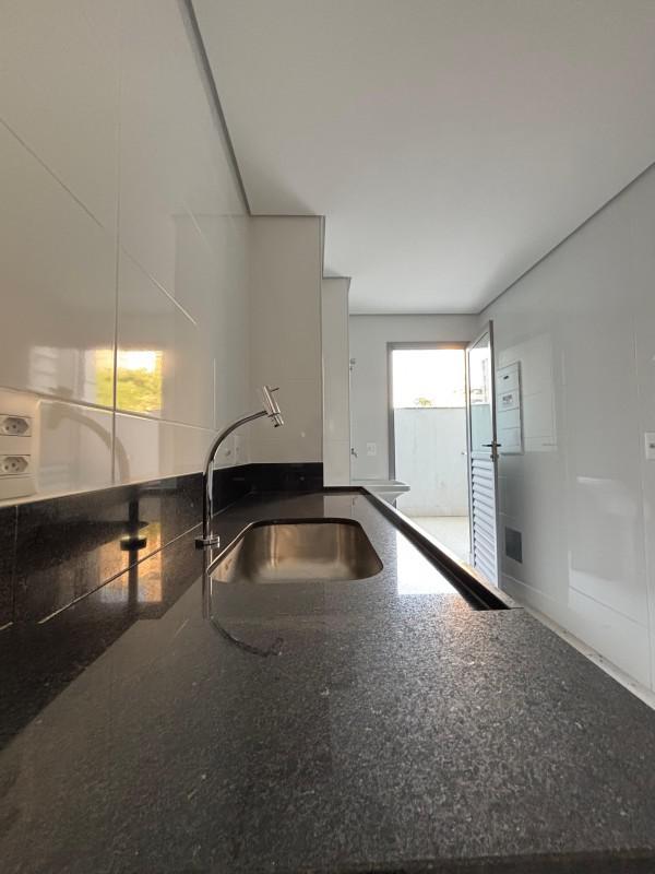 Apartamento, Sagrada Família, 3 Quartos, 2 Vagas, 1 Suíte