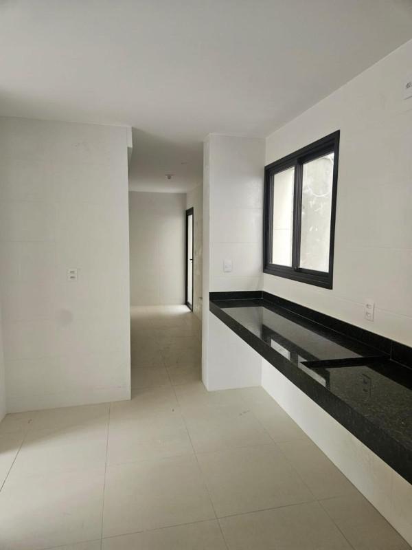 Cobertura, Alto Barroca, 2 Quartos, 2 Vagas, 1 Suíte