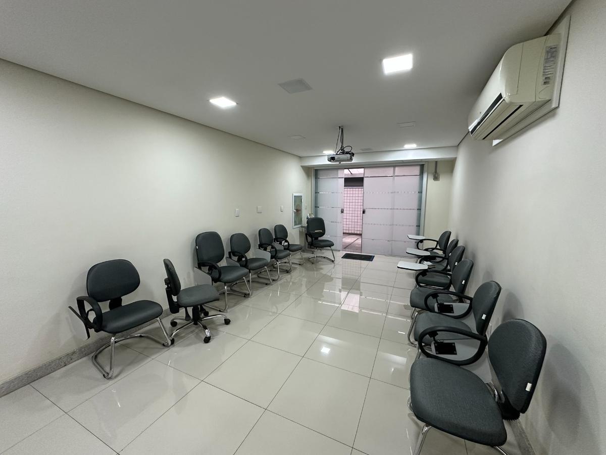 Sala, Santa Efigênia, 0 Quarto, 0 Vaga