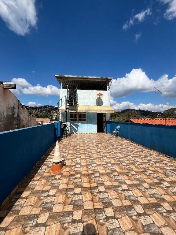 Casa, Centro, 6 Quartos, 4 Vagas, 1 Suíte