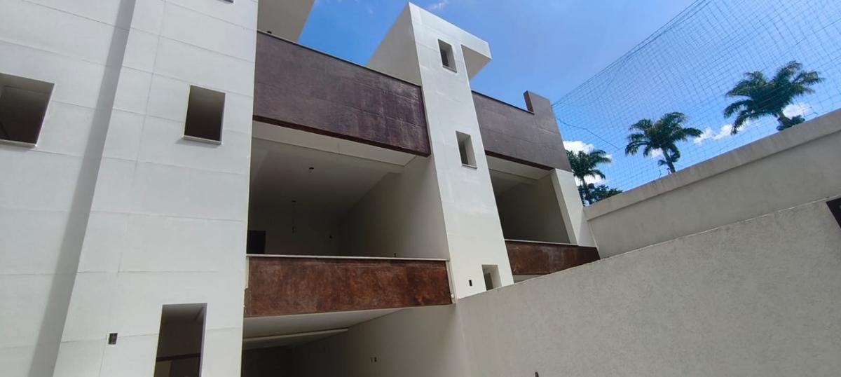 Casa, Santa Mônica, 3 Quartos, 2 Vagas, 1 Suíte