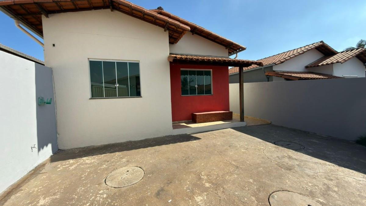 Casa, Bom Jardim, 2 Quartos, 2 Vagas