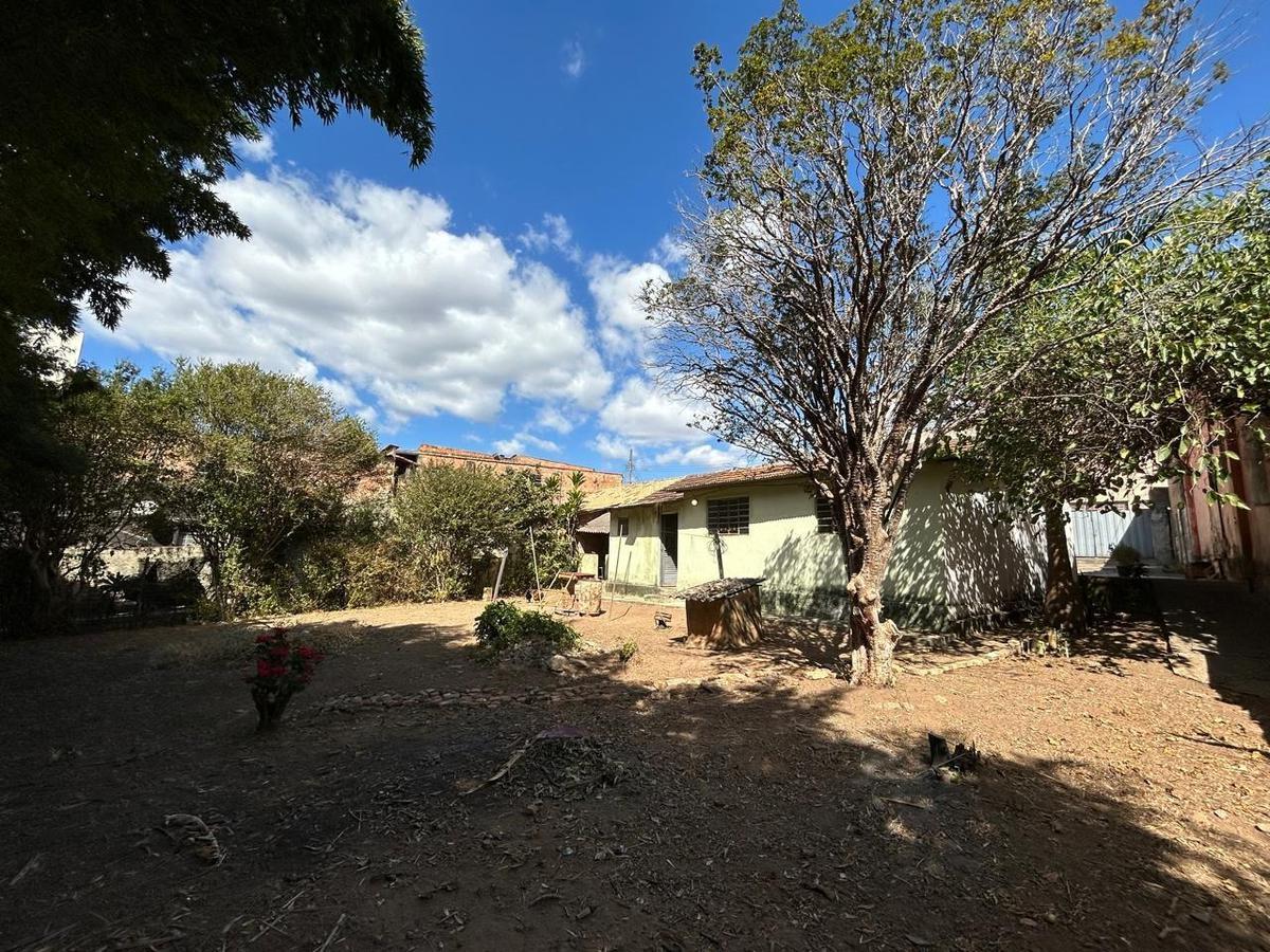 Casa, Horto, 2 Quartos, 2 Vagas