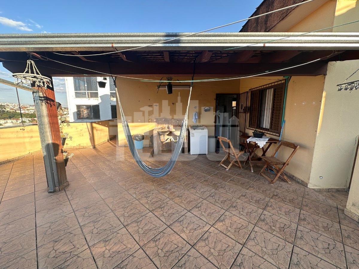 Casa, Centro, 6 Quartos, 2 Vagas