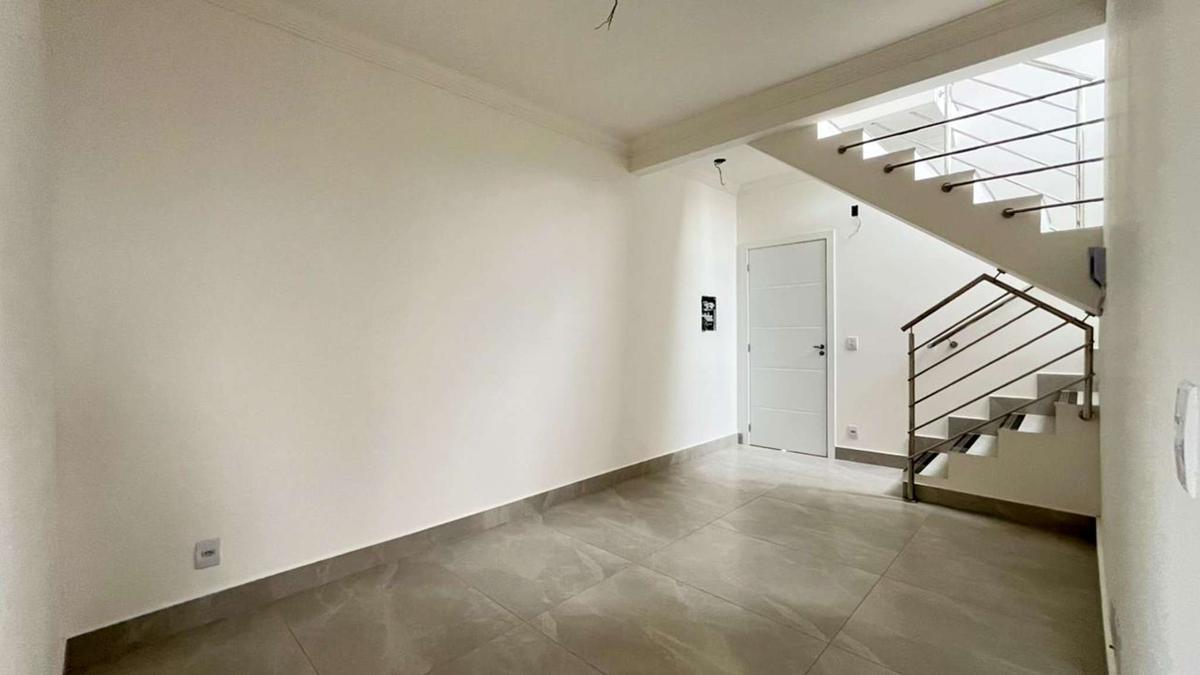 Cobertura, Santa Rosa, 3 Quartos, 2 Vagas, 1 Suíte