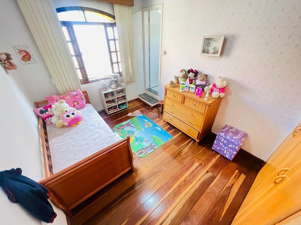 Casa, Santa Mônica, 3 Quartos, 2 Vagas, 2 Suítes