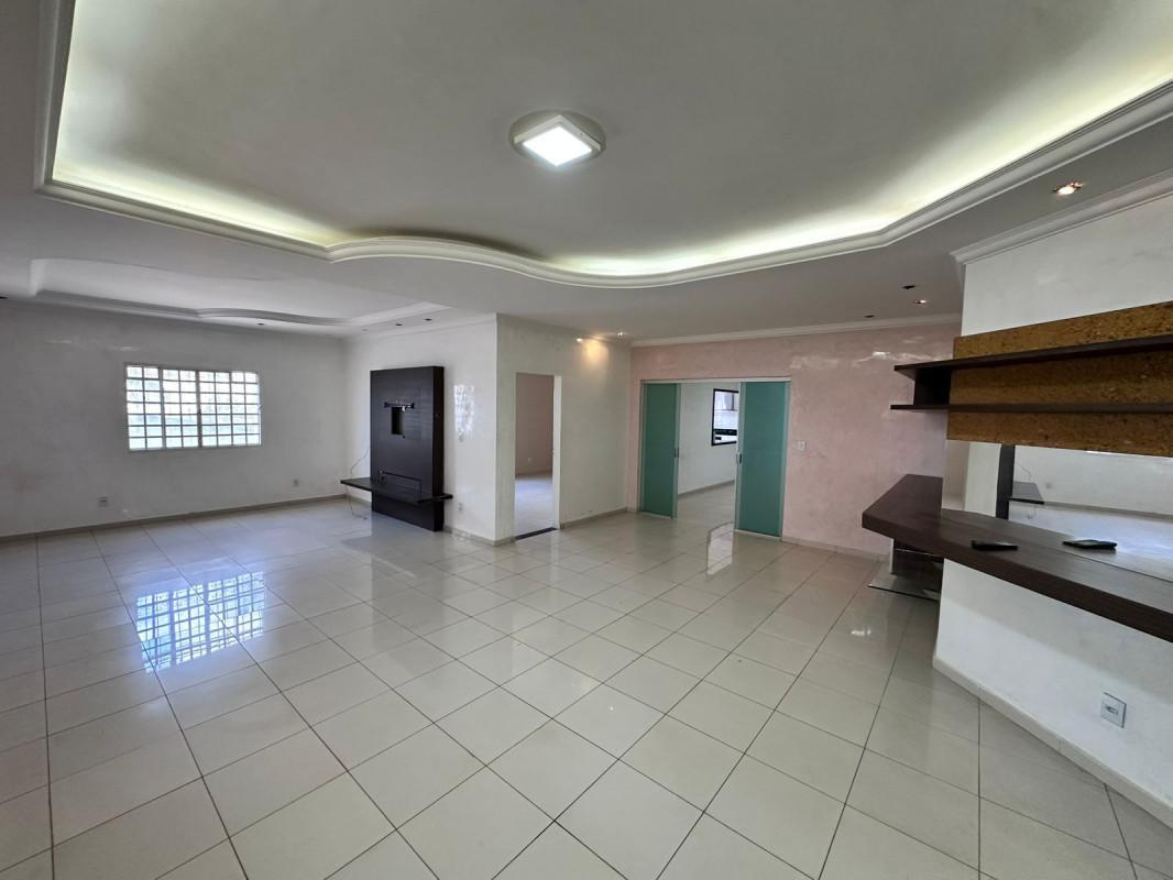 Casa, Chácaras Reunidas Santa Terezinha, 6 Quartos, 15 Vagas, 4 Suítes