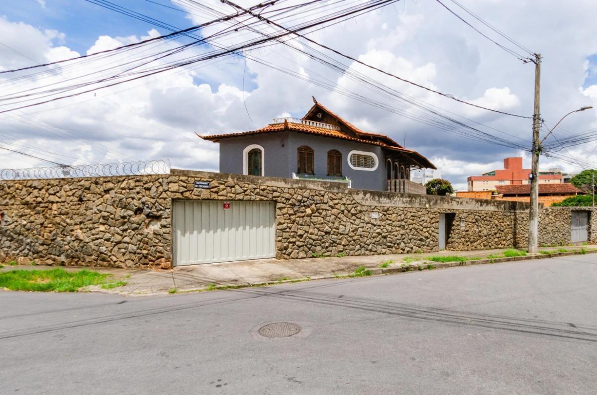 Casa, Jardim América, 4 Quartos, 7 Vagas, 1 Suíte