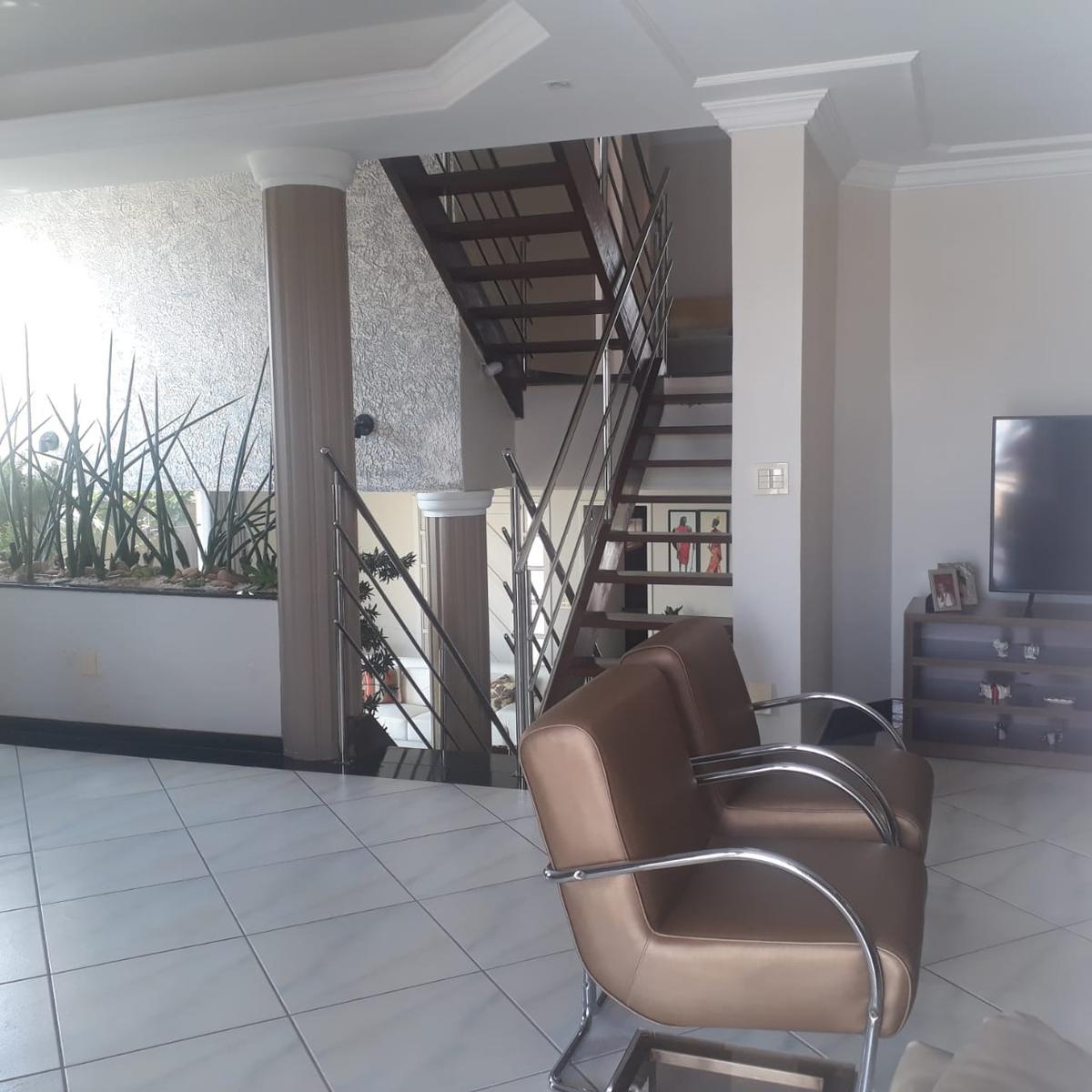 Casa, Heliópolis, 4 Quartos, 4 Vagas, 1 Suíte