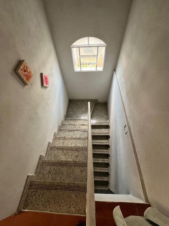 Casa, Centro, 6 Quartos, 4 Vagas, 1 Suíte