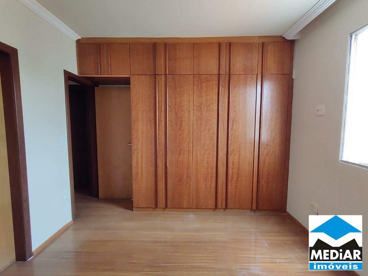 Apartamento, Sagrada Família, 3 Quartos, 2 Vagas, 1 Suíte